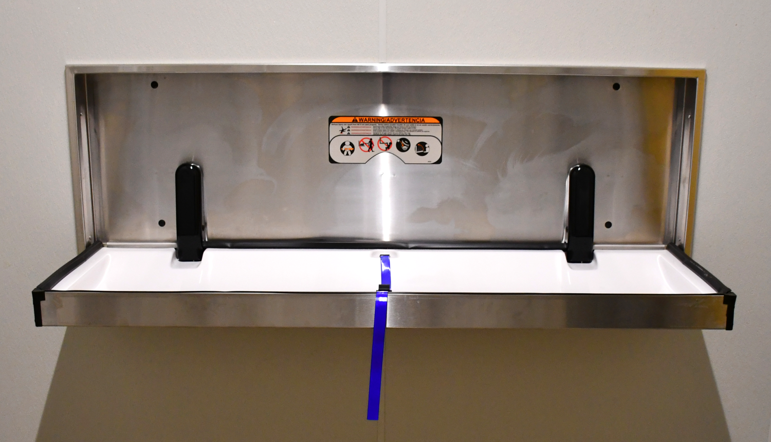 Universal changing table