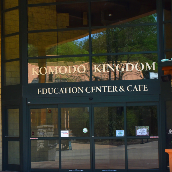Komodo Kingdom entrance